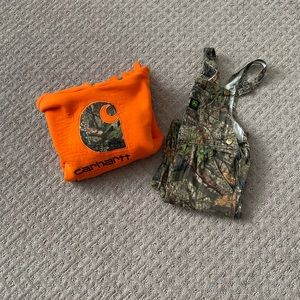 Boys carhartt hoodie (size small 8-10) and overalls (size7)